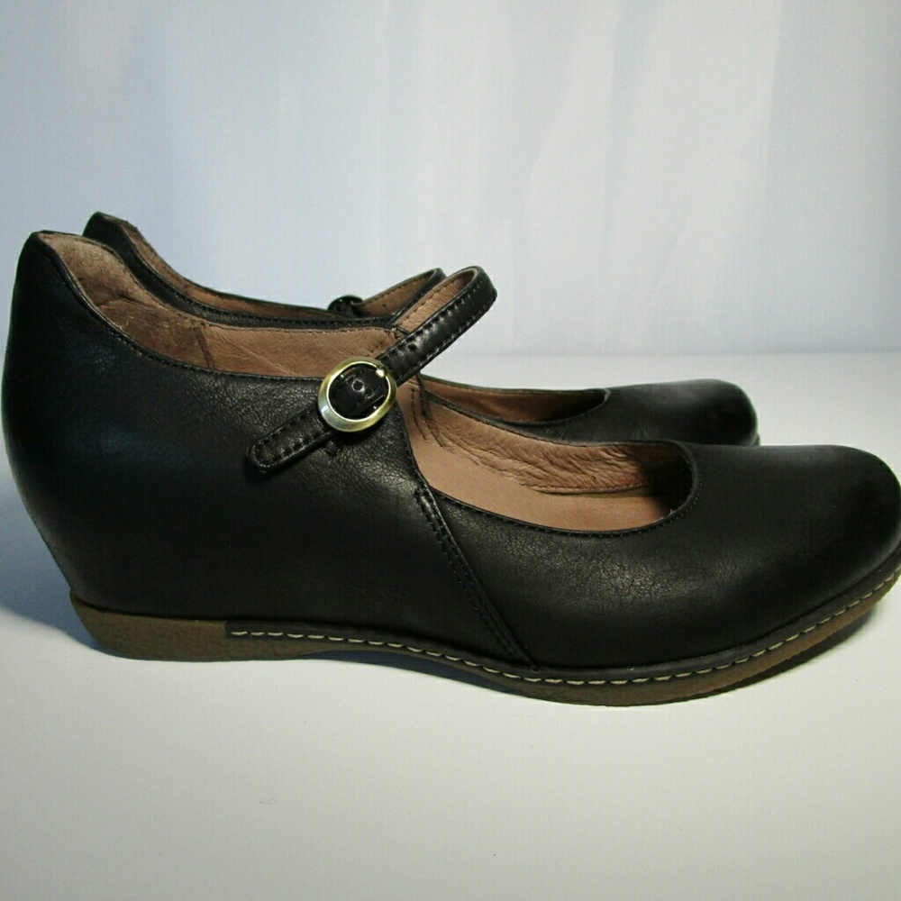 Dansko Loralie Black Burnished Nubuck Size 37